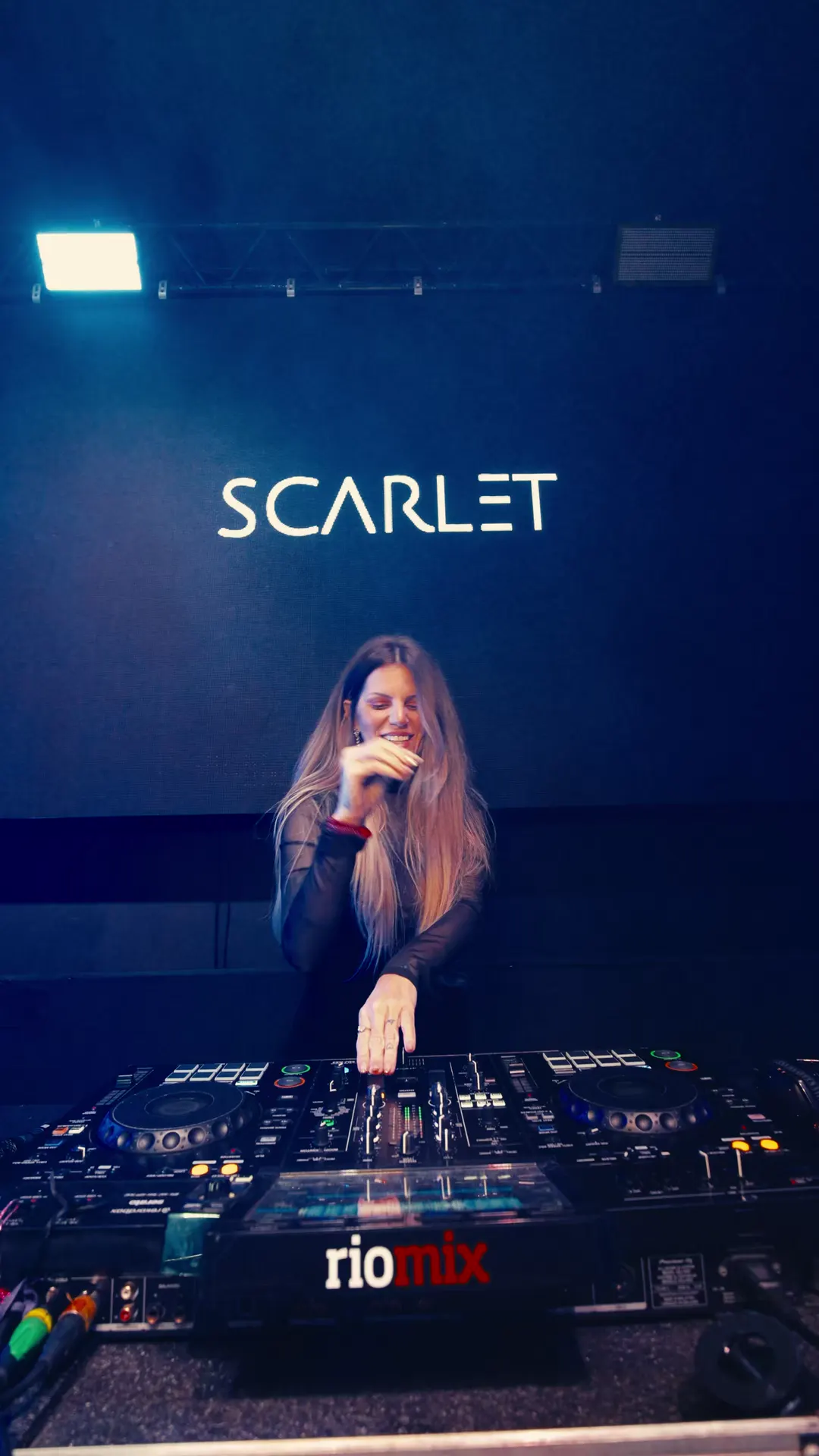 Scarlet — cena do filme